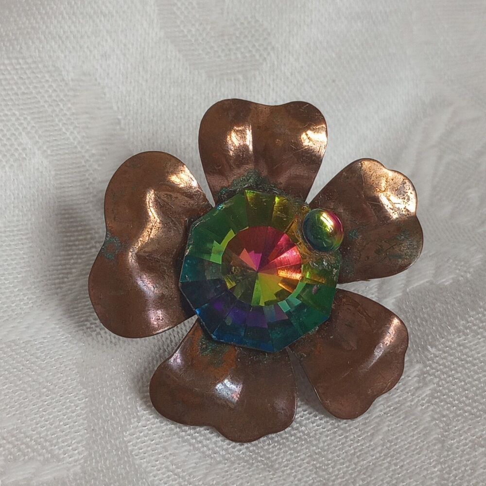 Vintage Flower Power iridescent Rivoli Rhinestone raindrop copper Brooch Pin